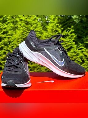 Nike Quest 5 Low Casual Sneaker - Womens US 6 | Youth US 4.5 NEW